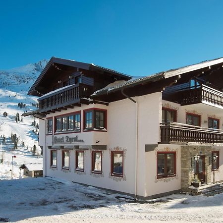 Hotel Garni Haus Tyrol Obertauern Bagian luar foto