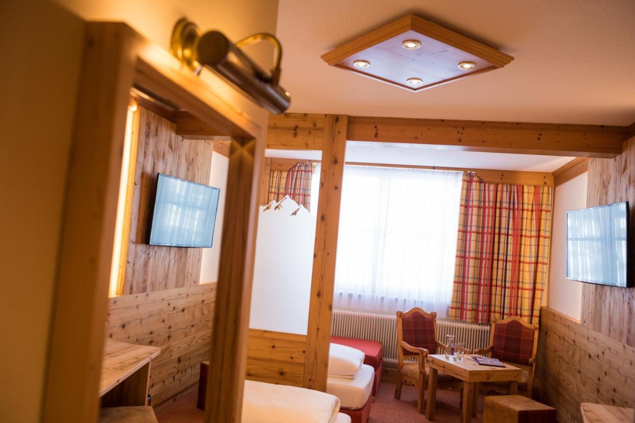 Hotel Garni Haus Tyrol Obertauern Bagian luar foto