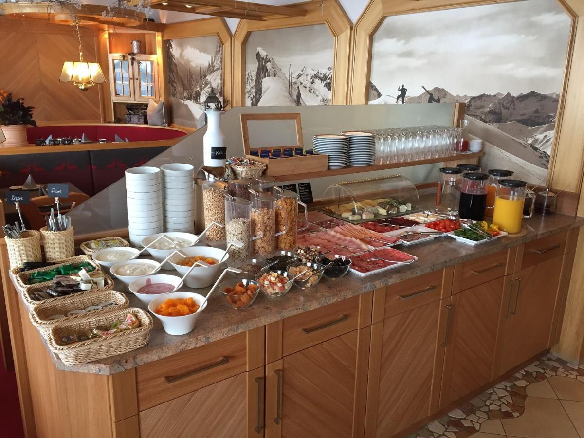 Hotel Garni Haus Tyrol Obertauern Bagian luar foto
