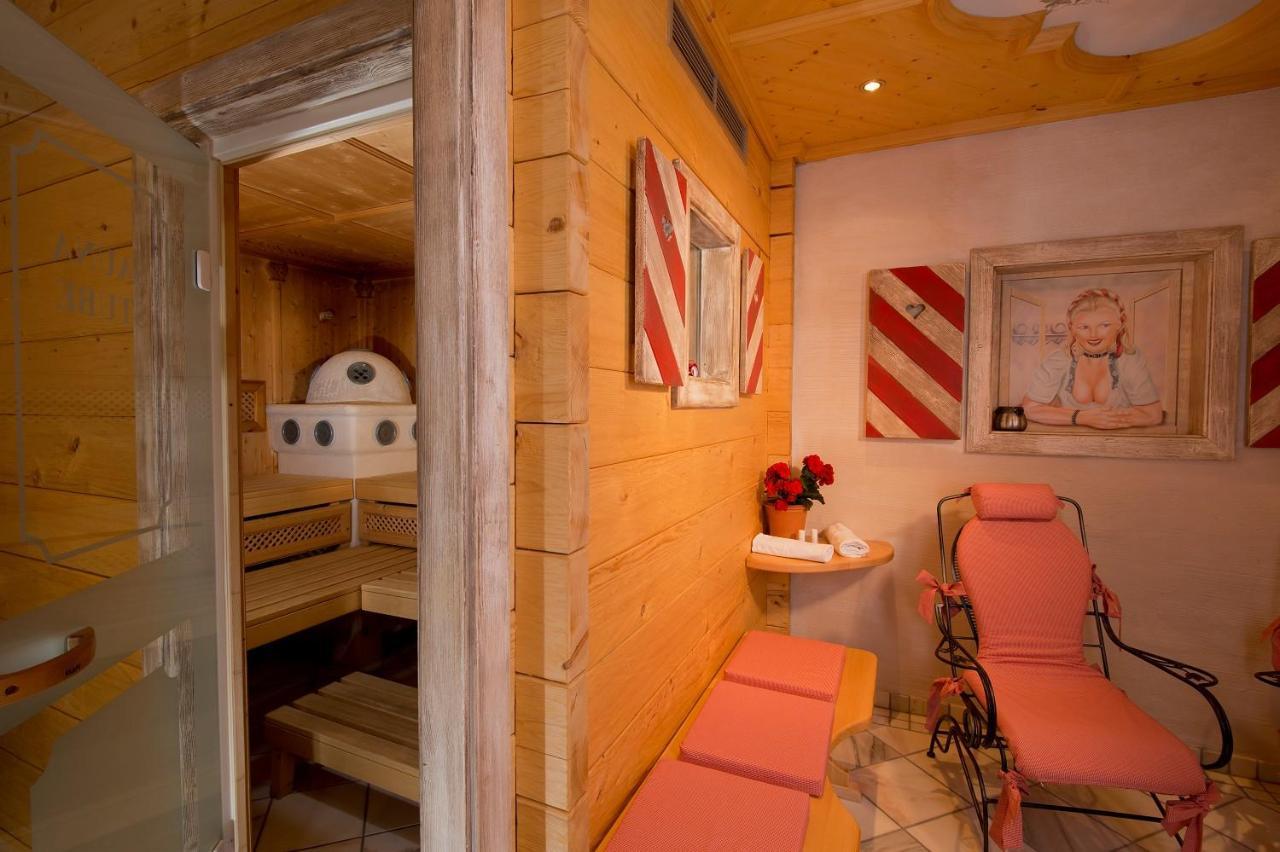 Hotel Garni Haus Tyrol Obertauern Bagian luar foto