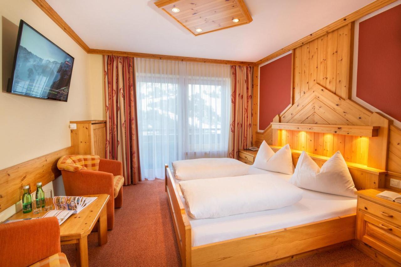 Hotel Garni Haus Tyrol Obertauern Bagian luar foto