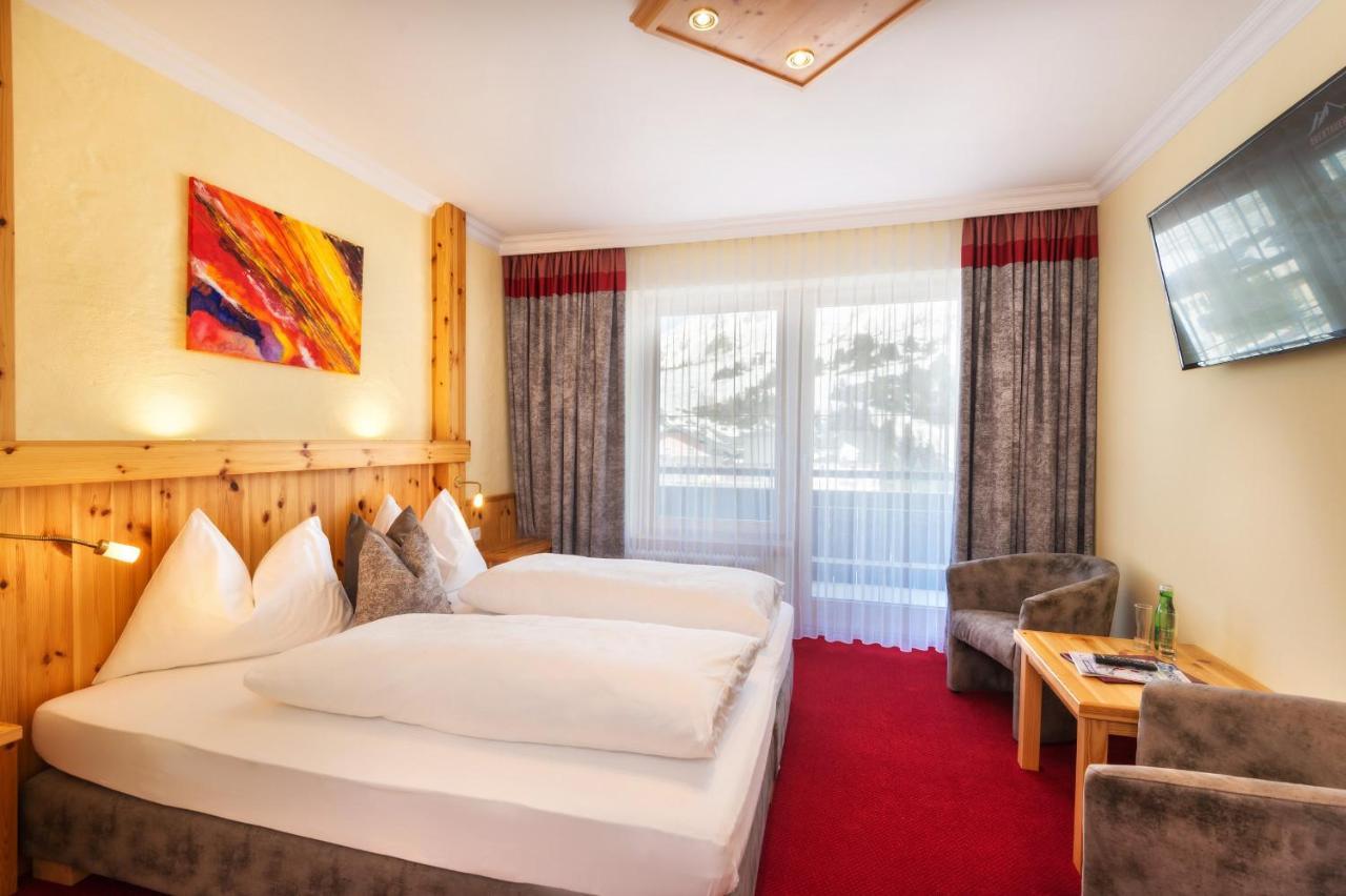 Hotel Garni Haus Tyrol Obertauern Bagian luar foto